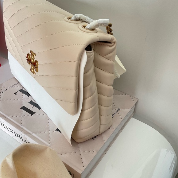 Tory Burch Kira Chevron Crossbody/ Shoulder Bag - Picture 4 of 9